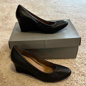 Vionic camden wedge heels